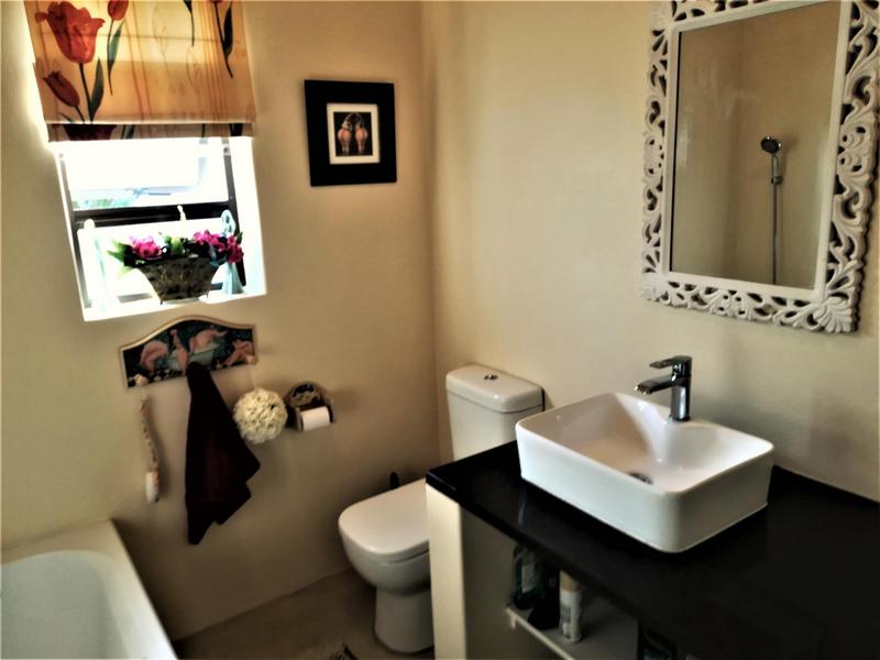 4 Bedroom Property for Sale in Riebeek Kasteel Western Cape